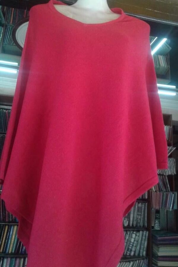 Goat wool 100% pashmina panchoo!